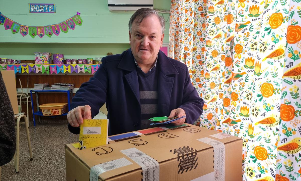 felipe-vota