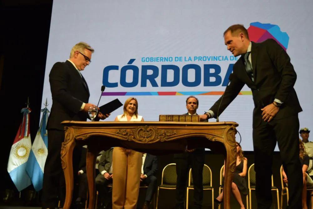 8de3137c-066a-4213-a0b2-b36319448275