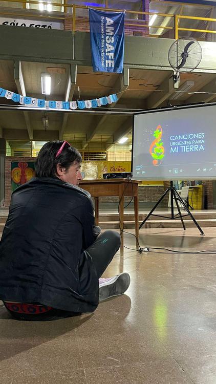 983674af-5df0-4bf3-9652-8e9728dad1d8