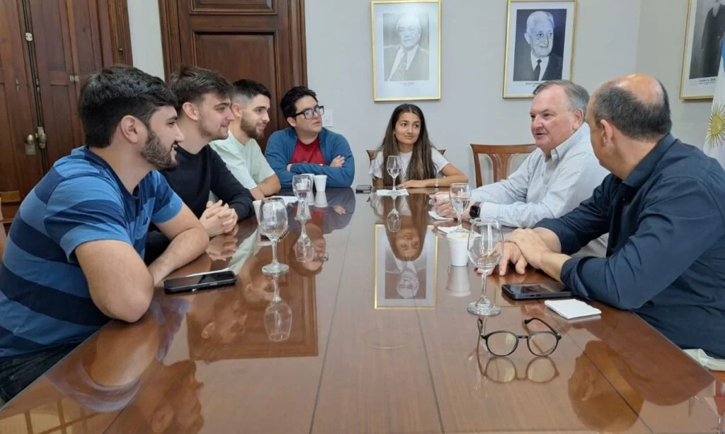 franja-morada-1-1024x614